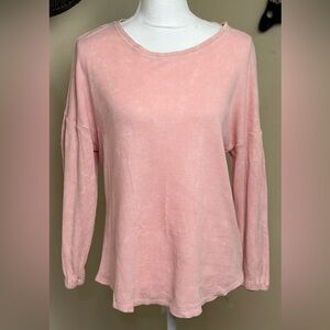 🦋 Time and Tru Women's Blush Pink Top with white undertones